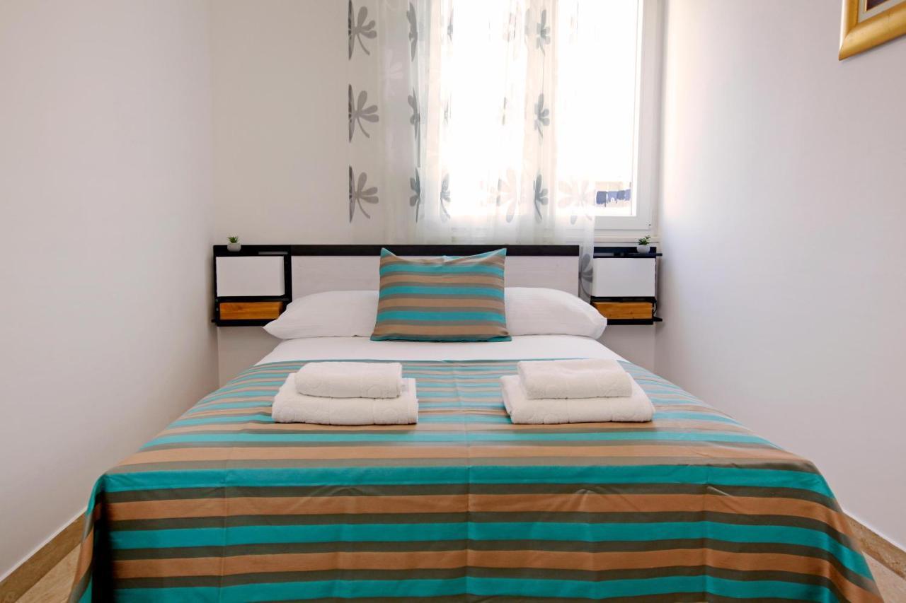 Modern 2-Bed Apt, Late Check In Available Сплит Екстериор снимка